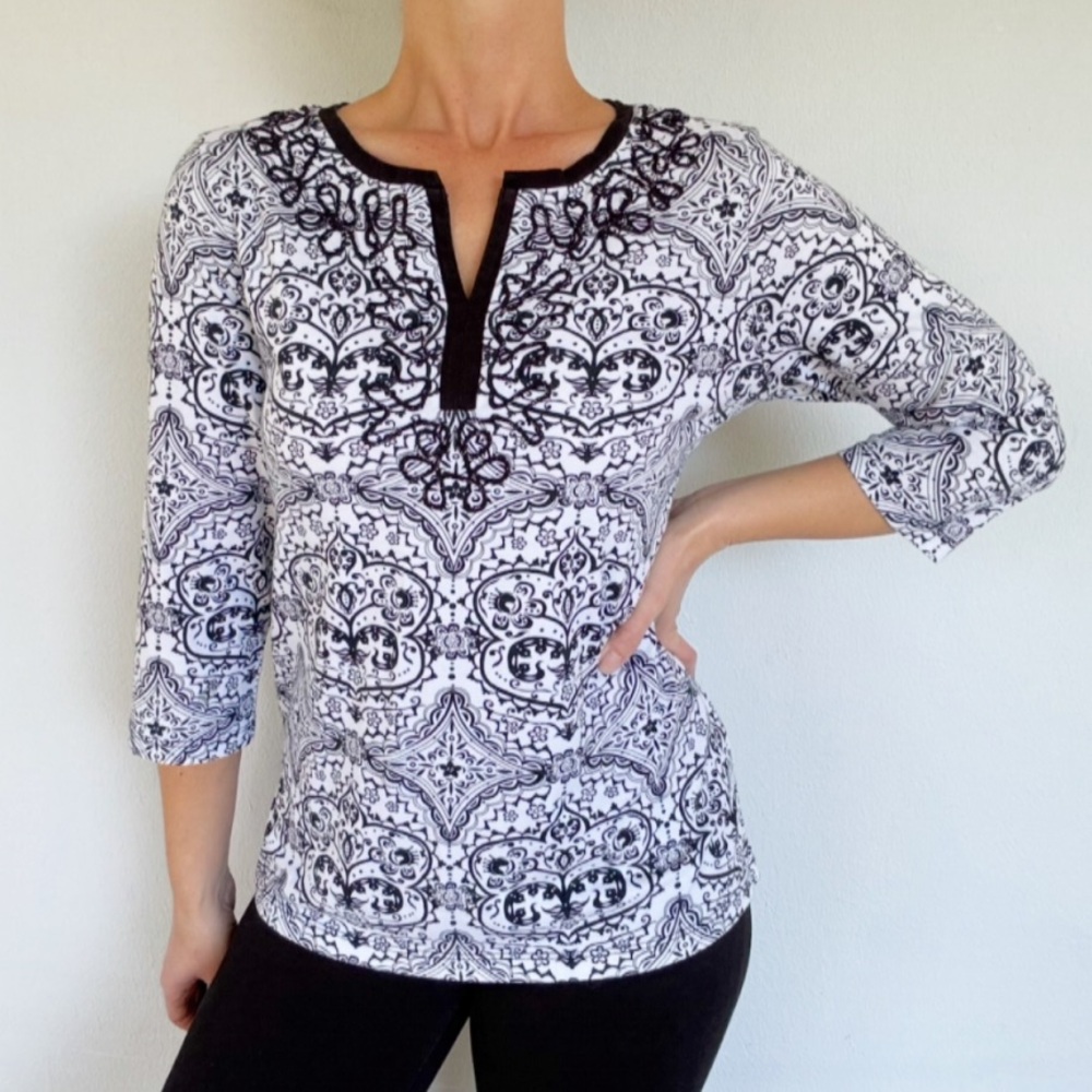 Coral Bay black white henna medallion print notch neckline 3/4 sleeve top small